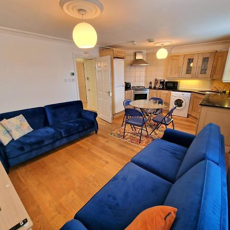 Cosy Home In Kensington - Great Location! 3 Minutes Walk To Earl'S Court Station Londra Esterno foto