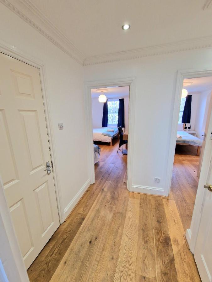 Cosy Home In Kensington - Great Location! 3 Minutes Walk To Earl'S Court Station Londra Esterno foto