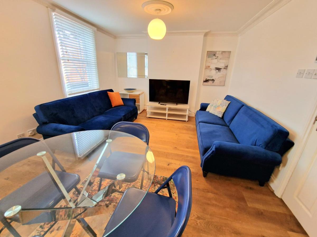 Cosy Home In Kensington - Great Location! 3 Minutes Walk To Earl'S Court Station Londra Esterno foto